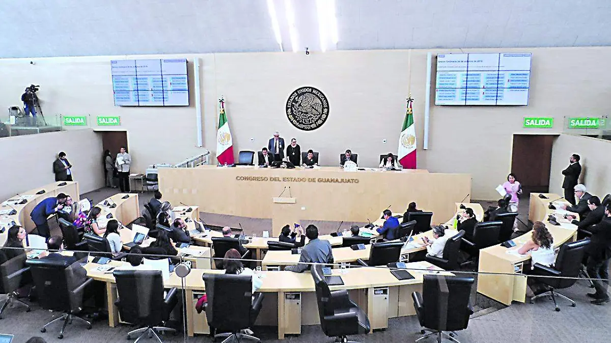 Guanajuato exhortan al senado para que no desaparezca seguro popular (1)